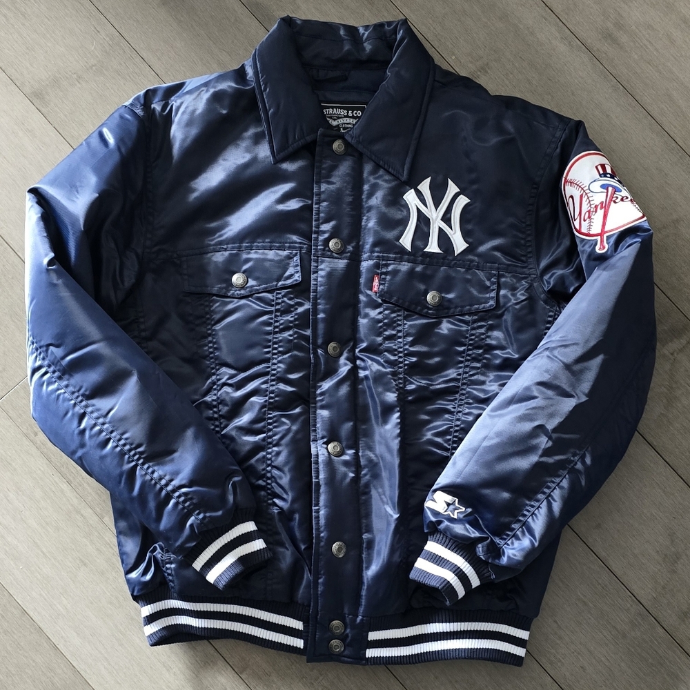 NWOT ..New York Yankees LEVIS X STARTER Navy Blue Jacket SIZE SMALL